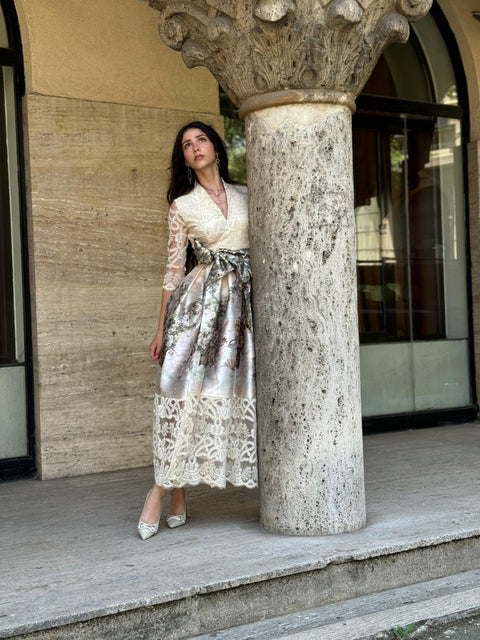 Rochie Kimono “Giardino Segreto” – Dantelă & pictural floral